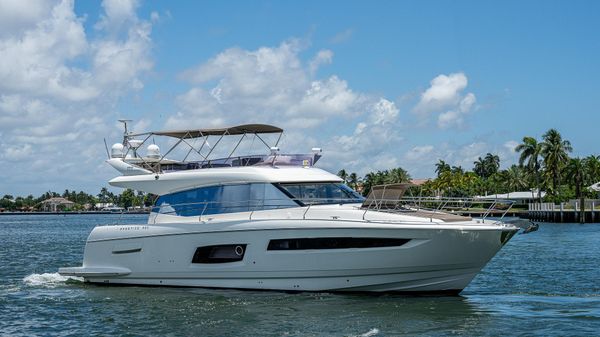 Prestige 550
