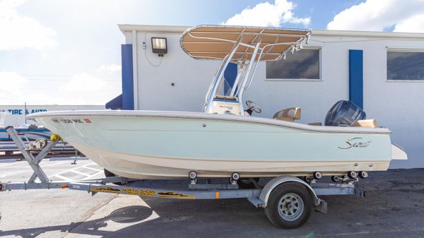 Scout Sportfish 195