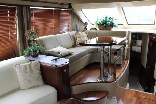 Sea Ray 52 Sedan Bridge image