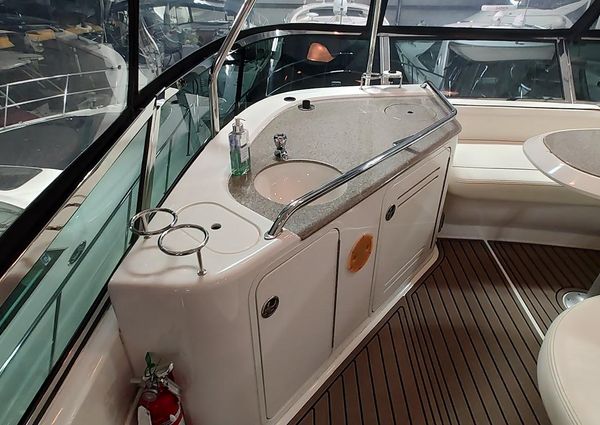 Sea Ray 52 Sedan Bridge image