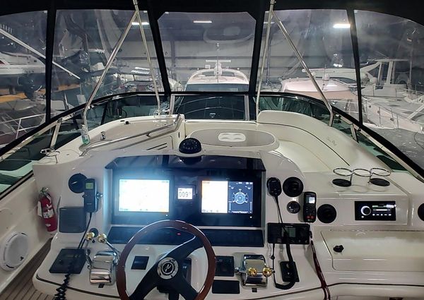 Sea Ray 52 Sedan Bridge image