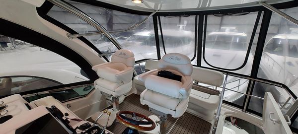 Sea Ray 52 Sedan Bridge image