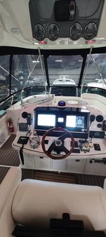 Sea Ray 52 Sedan Bridge image