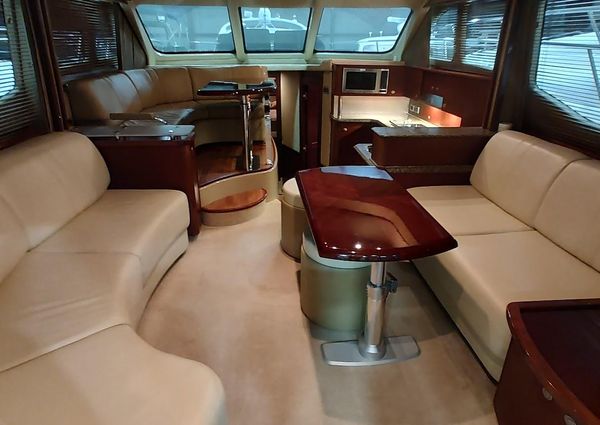 Sea Ray 52 Sedan Bridge image