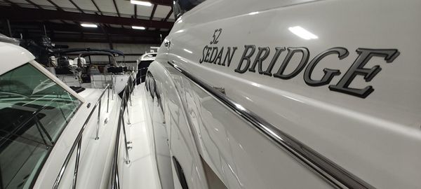 Sea Ray 52 Sedan Bridge image