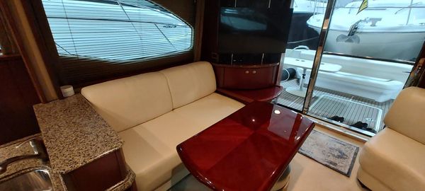 Sea Ray 52 Sedan Bridge image