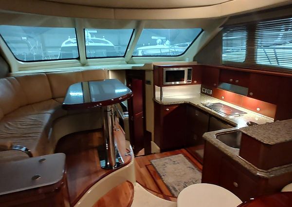 Sea Ray 52 Sedan Bridge image