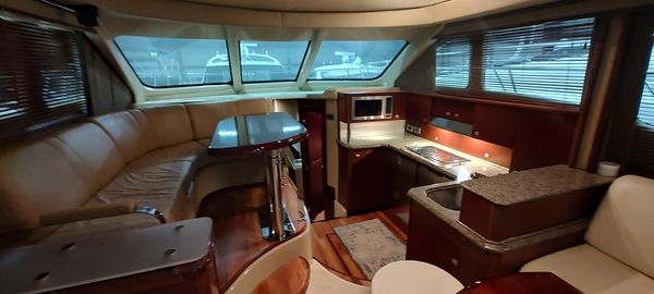 Sea Ray 52 Sedan Bridge image