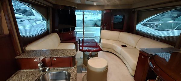 Sea Ray 52 Sedan Bridge image