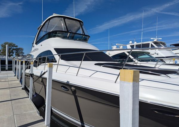 Sea Ray 52 Sedan Bridge image