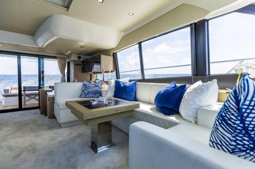 Prestige 55 Flybridge image