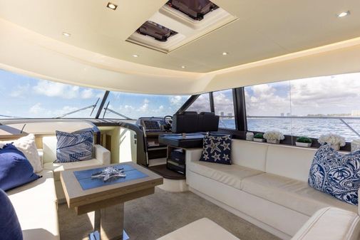 Prestige 55 Flybridge image