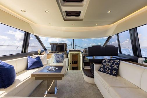 Prestige 55 Flybridge image