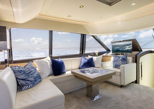 Prestige 55 Flybridge image