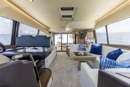 Prestige 55 Flybridge image