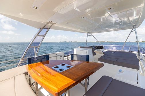 Prestige 55 Flybridge image