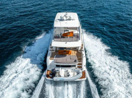 Prestige 55 Flybridge image