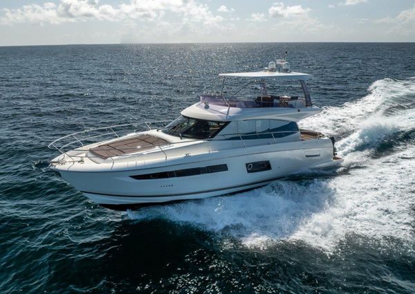 Prestige 55 Flybridge image