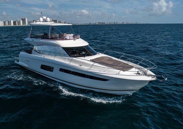 Prestige 55 Flybridge image