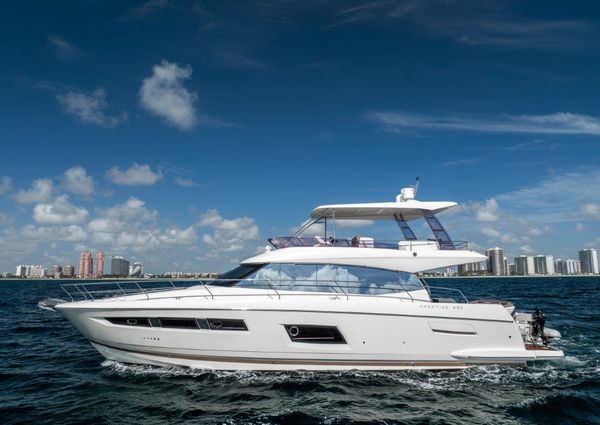 Prestige 55 Flybridge image