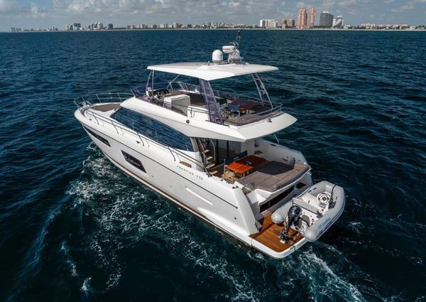 Prestige 55 Flybridge image