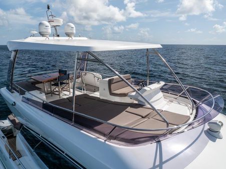 Prestige 55 Flybridge image