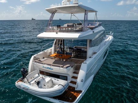 Prestige 55 Flybridge image