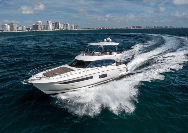 Prestige 55 Flybridge image