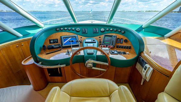 Horizon 62 Sport Yacht image