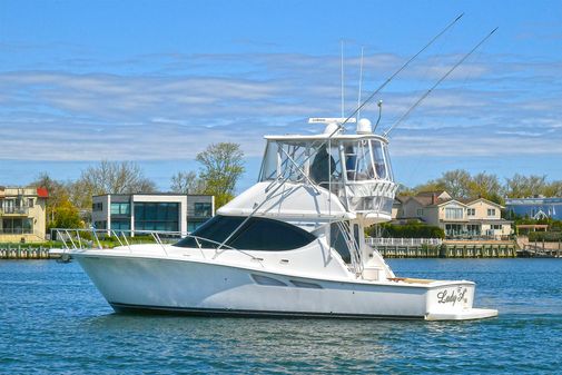 Tiara Yachts 39 Convertible image