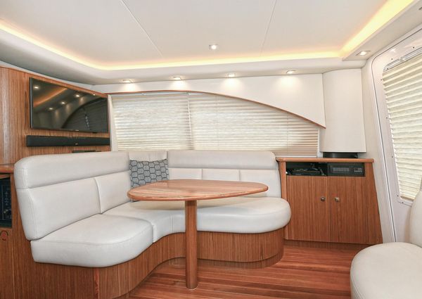 Tiara Yachts 39 Convertible image