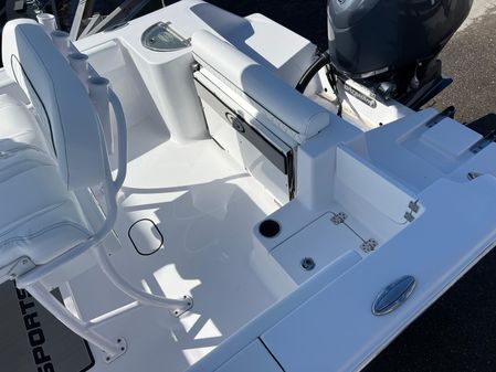 Sportsman OPEN-212-CENTER-CONSOLE image