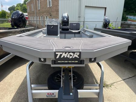 Thor 1860 Lake Hammer Side Console image