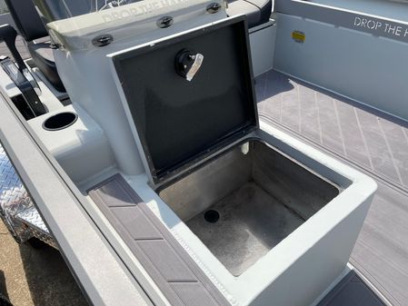 Thor 1860 Lake Hammer Side Console image