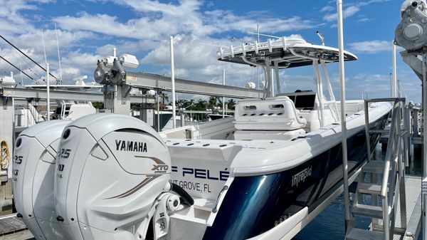 Intrepid 345 Nomad FE