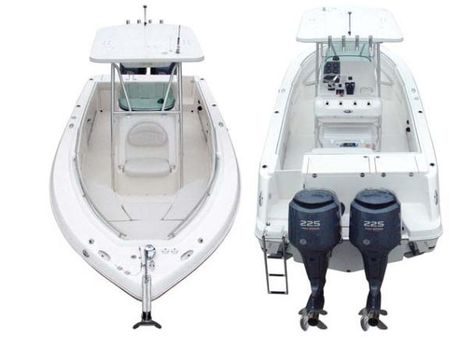 Robalo R260 Center Console image