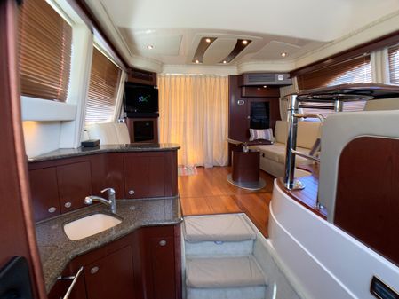 Sea Ray 44 Sedan Bridge - Lift - image