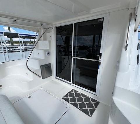 Sea Ray 44 Sedan Bridge - Lift - image