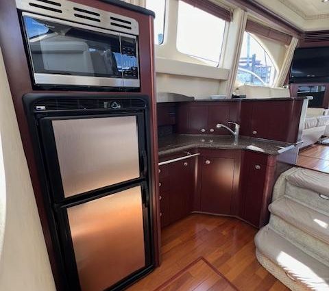 Sea Ray 44 Sedan Bridge - Lift - image