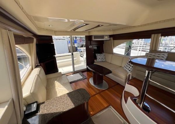 Sea Ray 44 Sedan Bridge - Lift - image