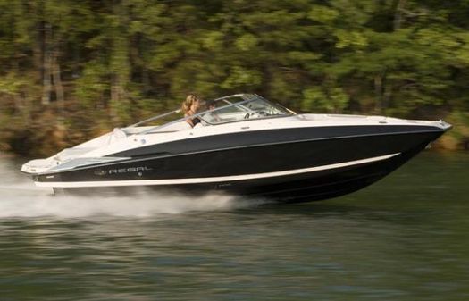 Regal 2520-FASDECK image