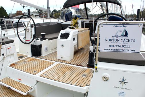 Jeanneau Sun Odyssey 440 image