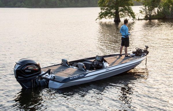 2023 Skeeter ZXR 19