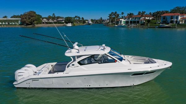Pursuit 365 Dual Console