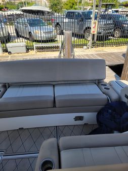 Regal 320 EXPRESS CRUISER image