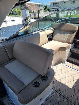 Regal 320 EXPRESS CRUISER image