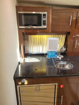 Regal 320 EXPRESS CRUISER image