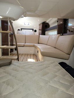 Regal 320 EXPRESS CRUISER image