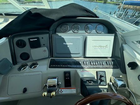 Sea Ray 40 Motor Yacht image