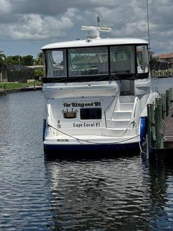 Sea Ray 40 Motor Yacht image